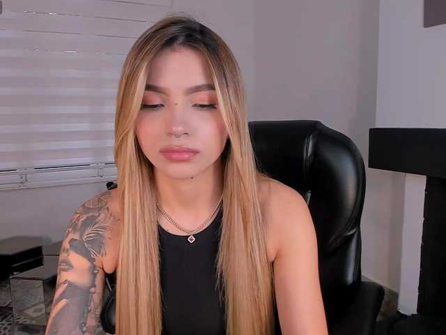 LexieWayne live cam on BongaCams