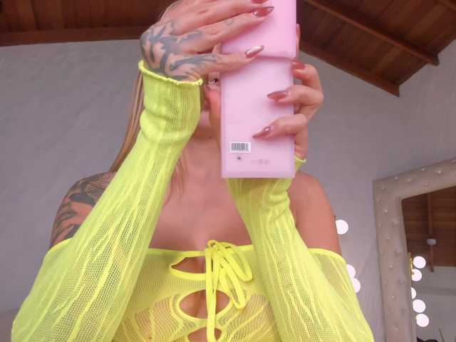 LexieWayne live cam on BongaCams