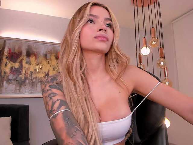 LexieWayne live cam on BongaCams
