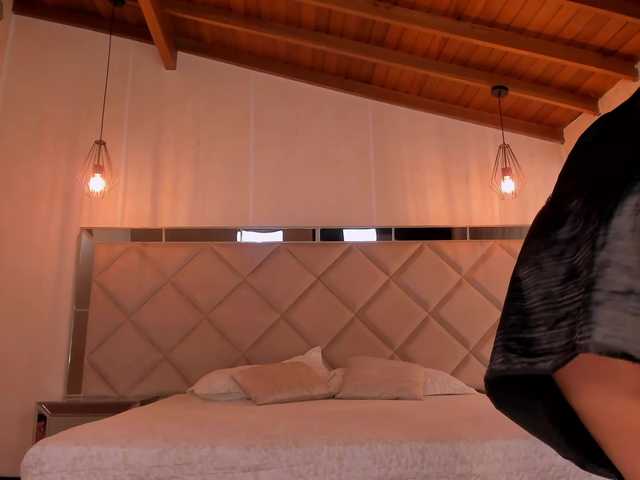 LexieWayne's BongaCams show and profile