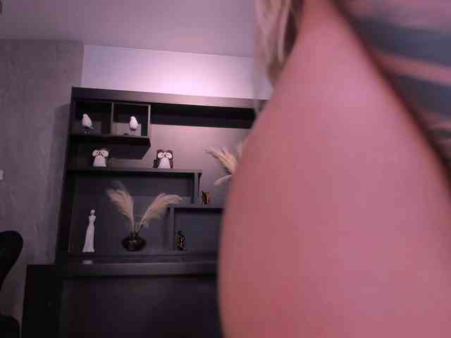 LexieWayne webcam