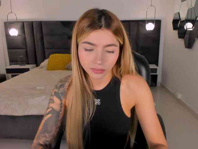 LexieWayne webcam