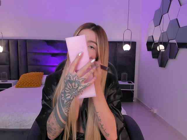 LexieWayne webcam