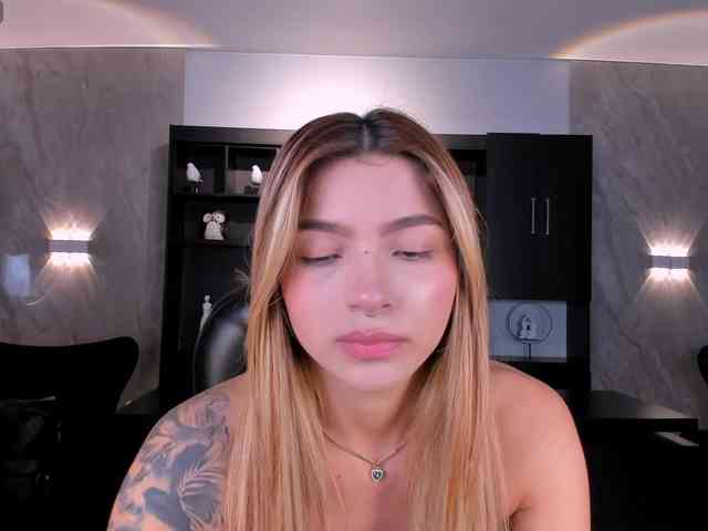 LexieWayne webcam