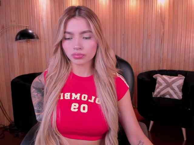LexieWayne webcam