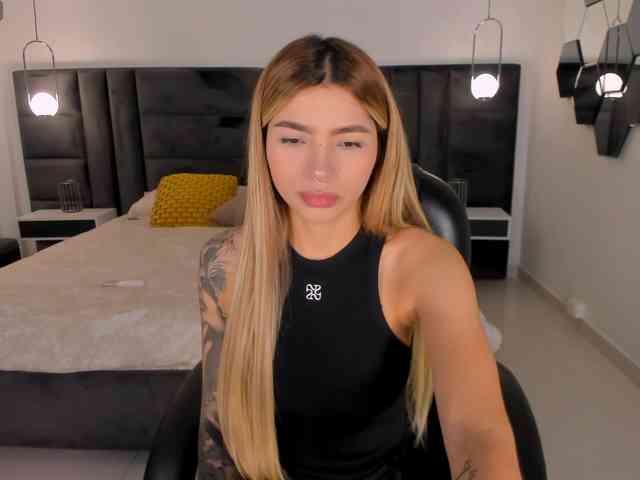 LexieWayne webcam