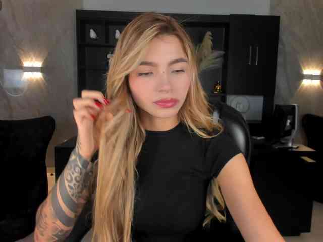 LexieWayne webcam