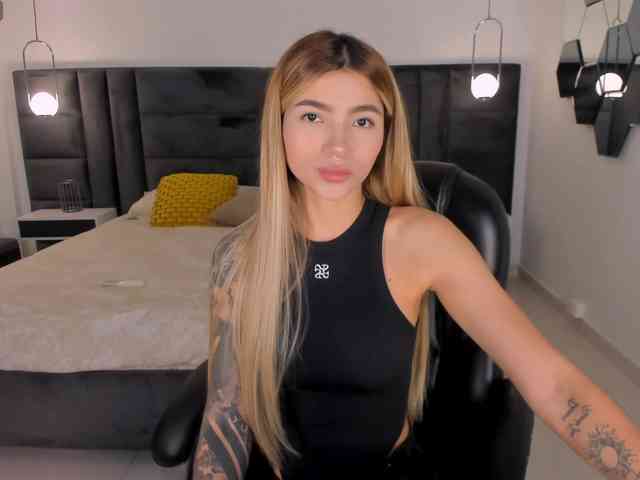 LexieWayne webcam