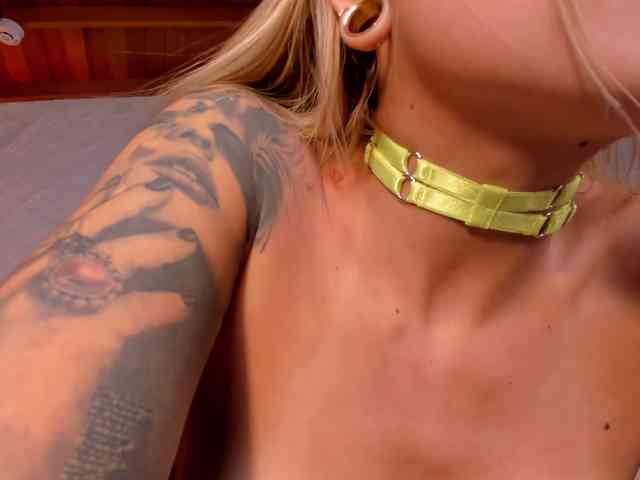 LexieWayne webcam