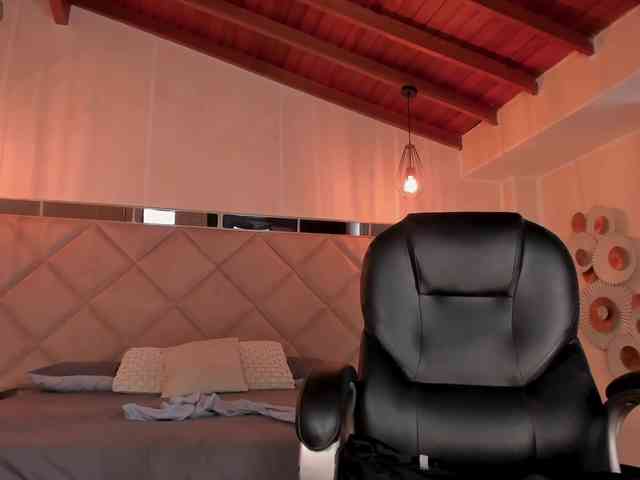 LexieWayne webcam
