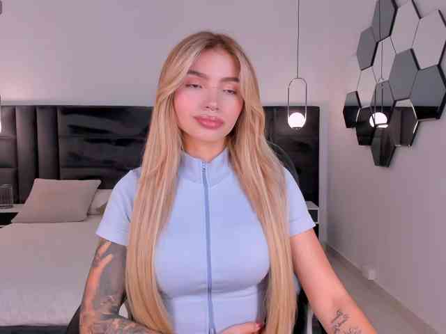 LexieWayne webcam