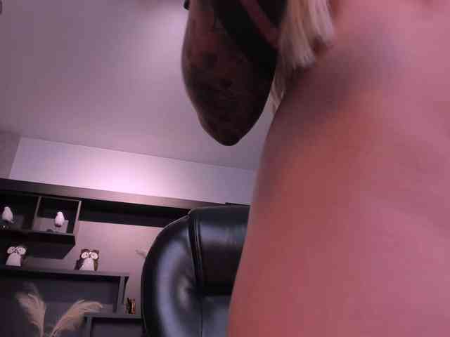 LexieWayne webcam