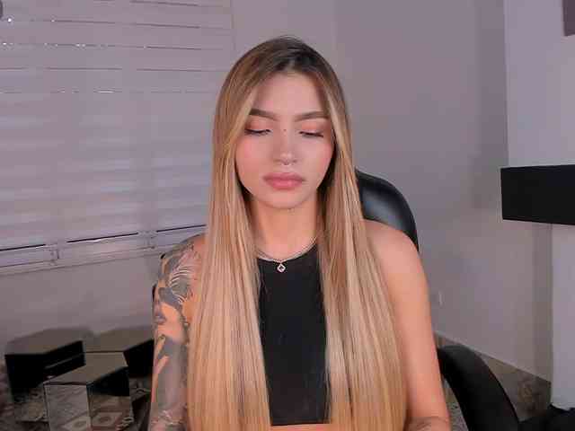 LexieWayne webcam