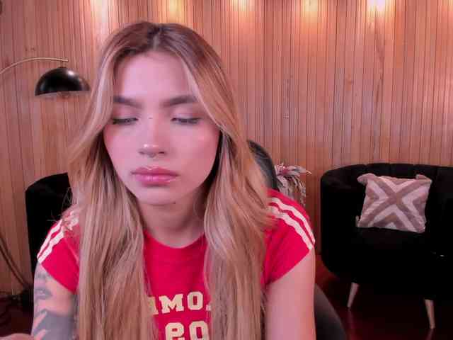 LexieWayne webcam