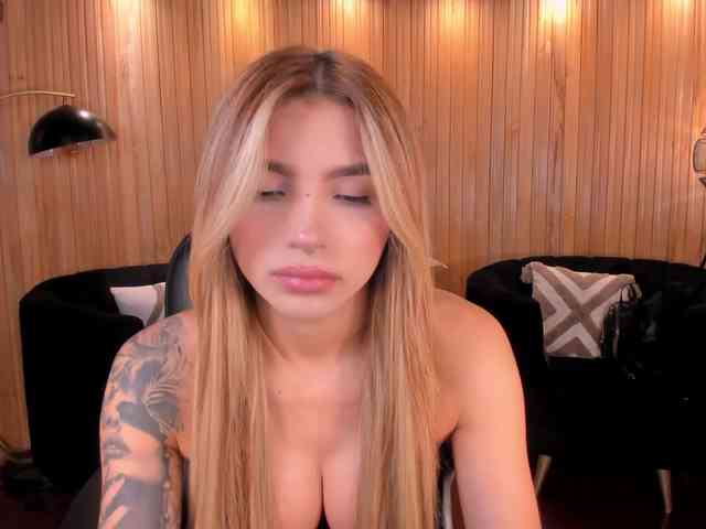 LexieWayne webcam