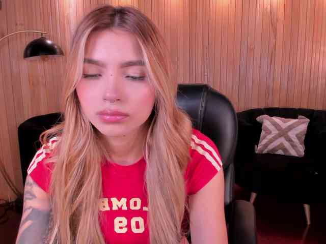 LexieWayne webcam