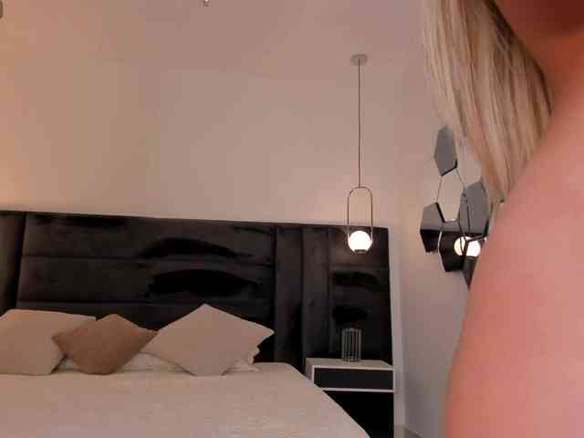 LexieWayne webcam