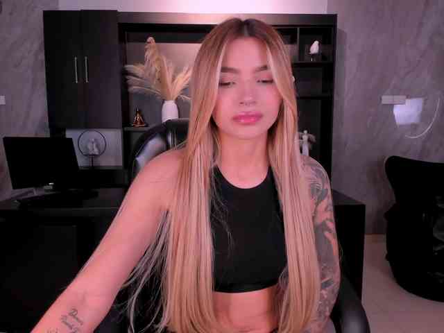 LexieWayne webcam