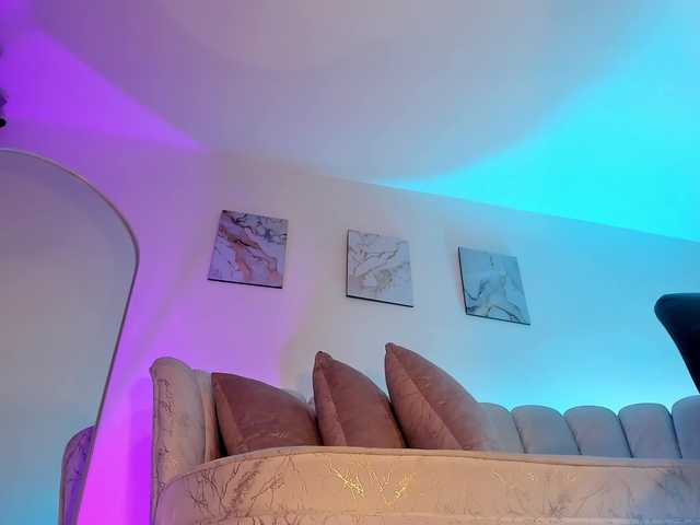 DonnaStonne live cam on BongaCams