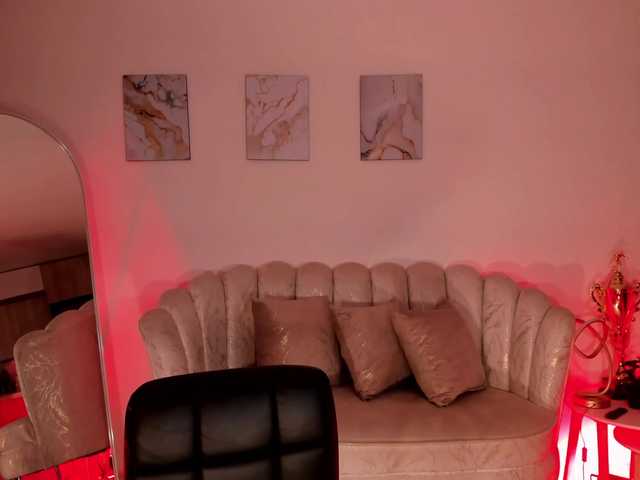 DonnaStonne live cam on BongaCams