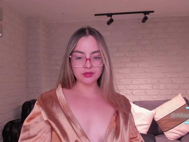 AllisonRogers live cam on BongaCams