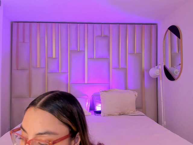 AllisonRogers live cam on BongaCams