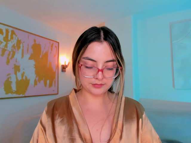 AllisonRogers live cam on BongaCams