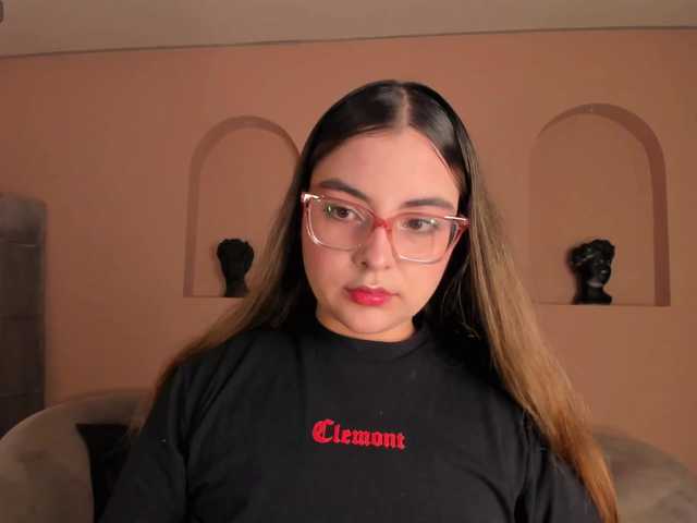 AllisonRogers live cam on BongaCams