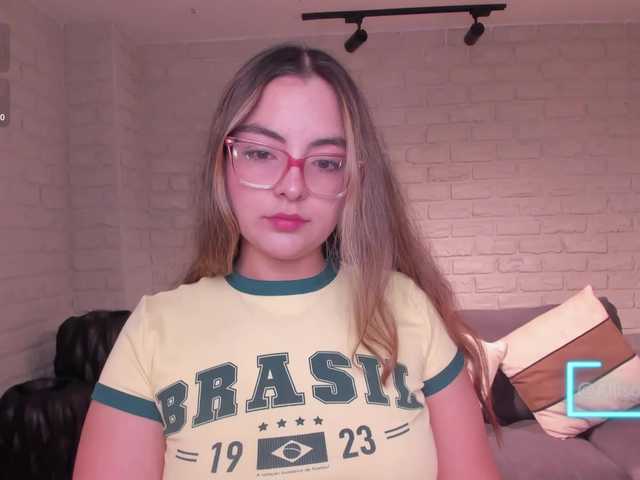 AllisonRogers live cam on BongaCams