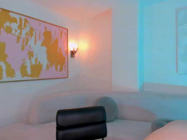 AllisonRogers live cam on BongaCams