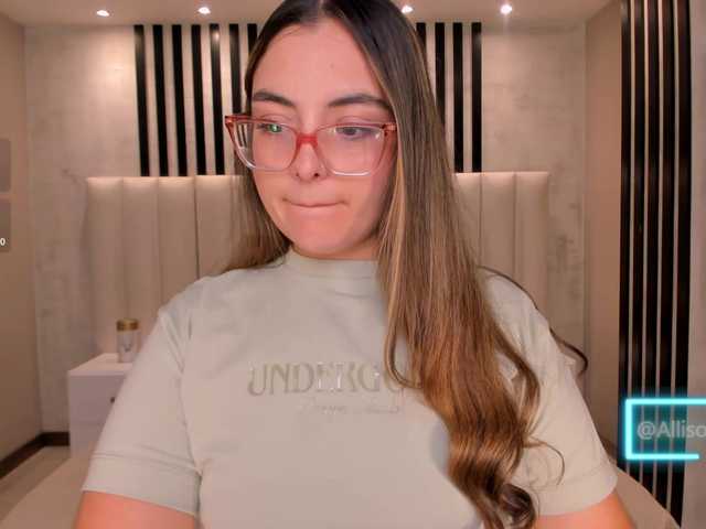 AllisonRogers live cam on BongaCams