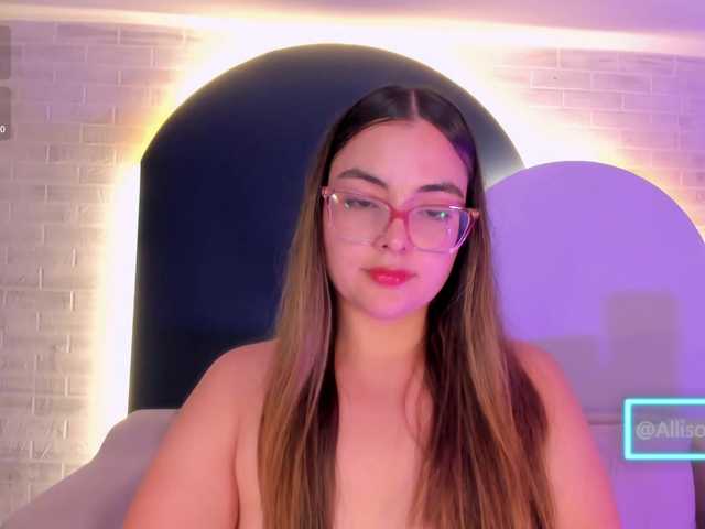 AllisonRogers live cam on BongaCams