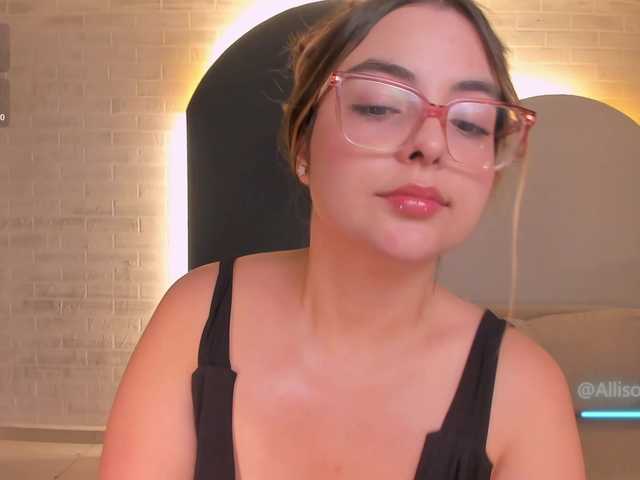 AllisonRogers live cam on BongaCams