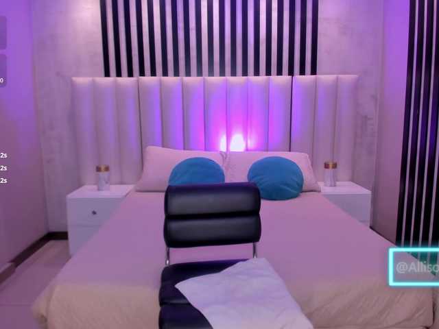 AllisonRogers live cam on BongaCams