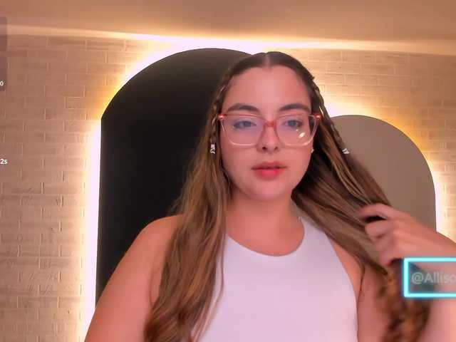 AllisonRogers live cam on BongaCams