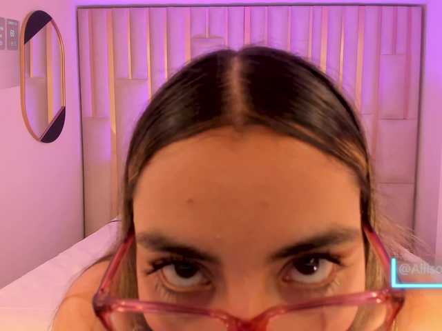 AllisonRogers live cam on BongaCams