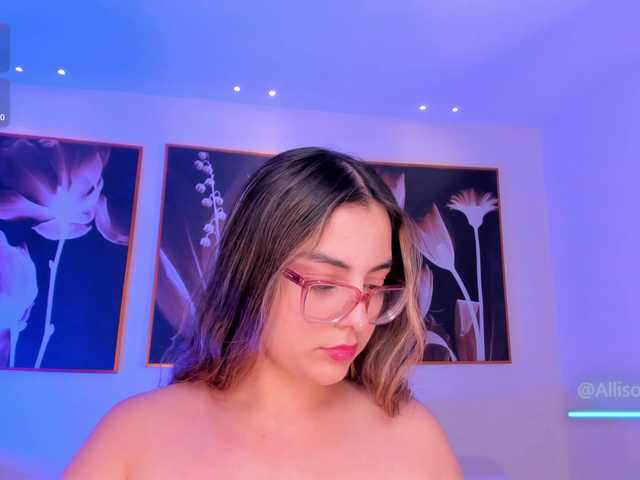 AllisonRogers live cam on BongaCams