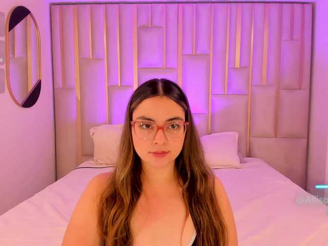AllisonRogers live cam on BongaCams