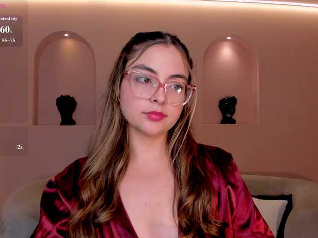 AllisonRogers live cam on BongaCams