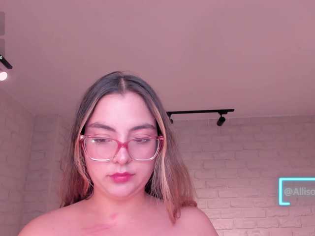 AllisonRogers live cam on BongaCams