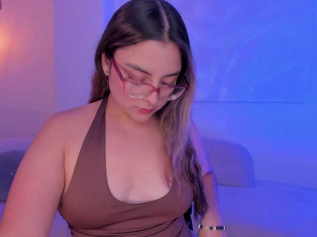 AllisonRogers live cam on BongaCams