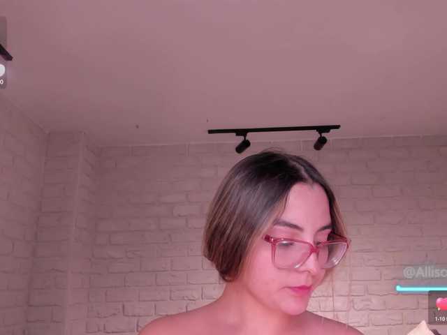 AllisonRogers live cam on BongaCams