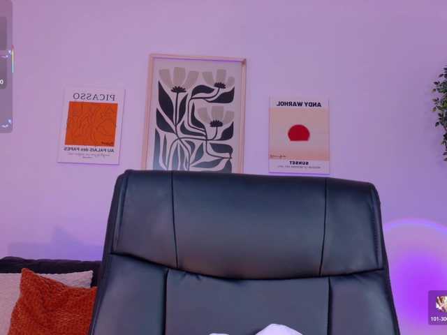ViolettCastel live cam on BongaCams