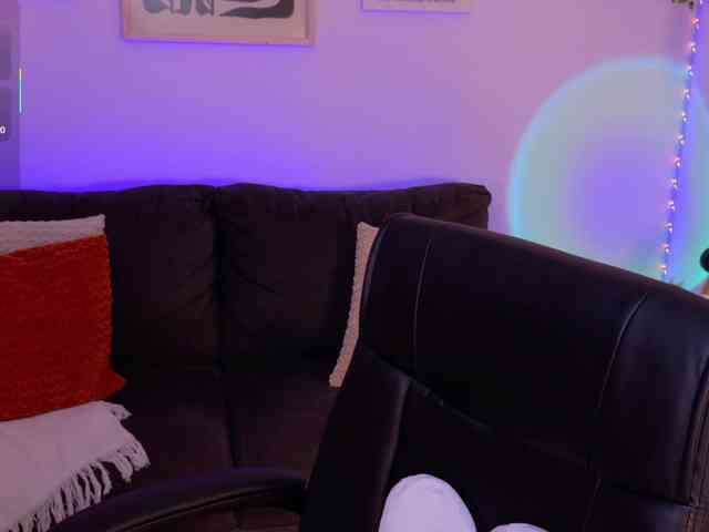 ViolettCastel webcam
