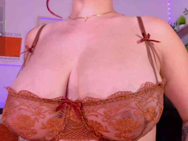 ViolettCastel webcam