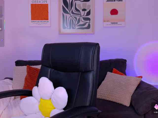 ViolettCastel webcam