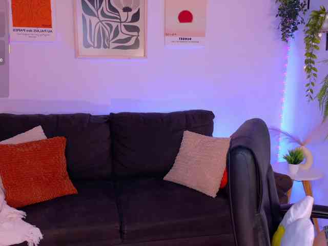 ViolettCastel webcam