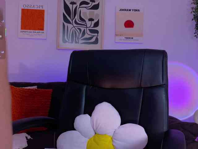 ViolettCastel webcam