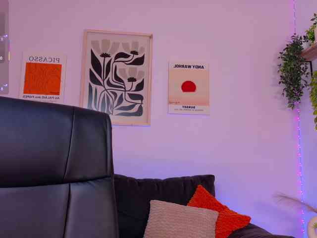ViolettCastel webcam