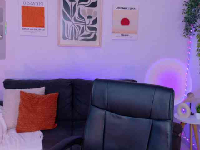 ViolettCastel webcam